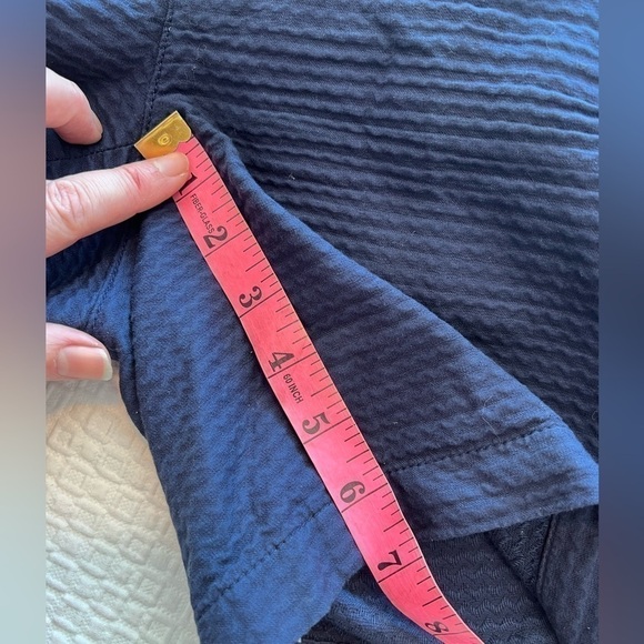 Lilly Pulitzer Jayne Short in True Navy - Picture 11 of 14